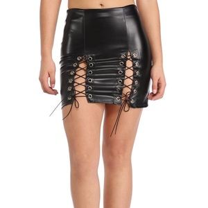 Windsor Store Black Leather Skirt